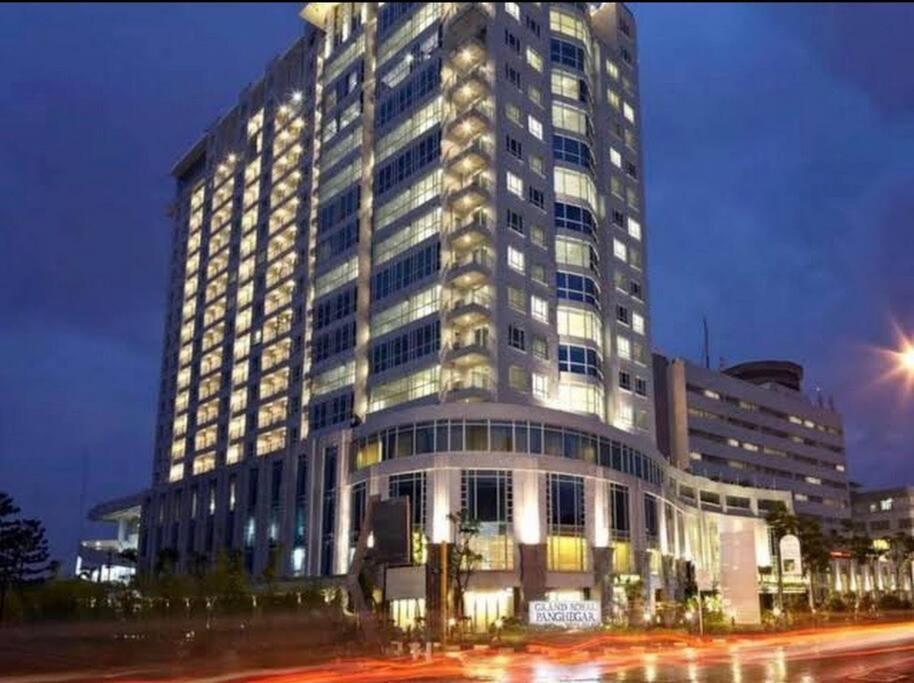 Two Bedroom Apartment At El Royale Hotel Bandung Kültér fotó